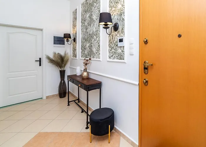 Trzy Gracje - Monte Cassino By Oneapartments