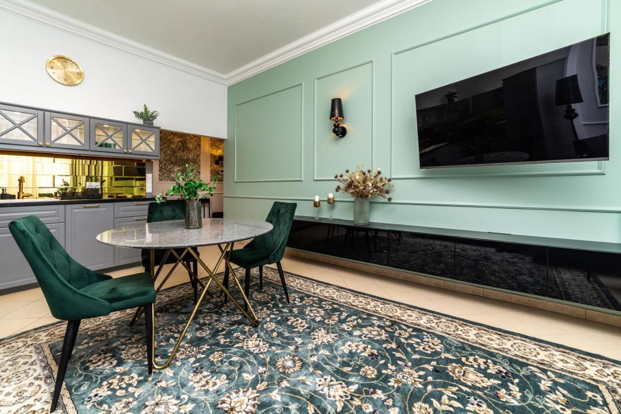 Trzy Gracje - Monte Cassino By Oneapartments *