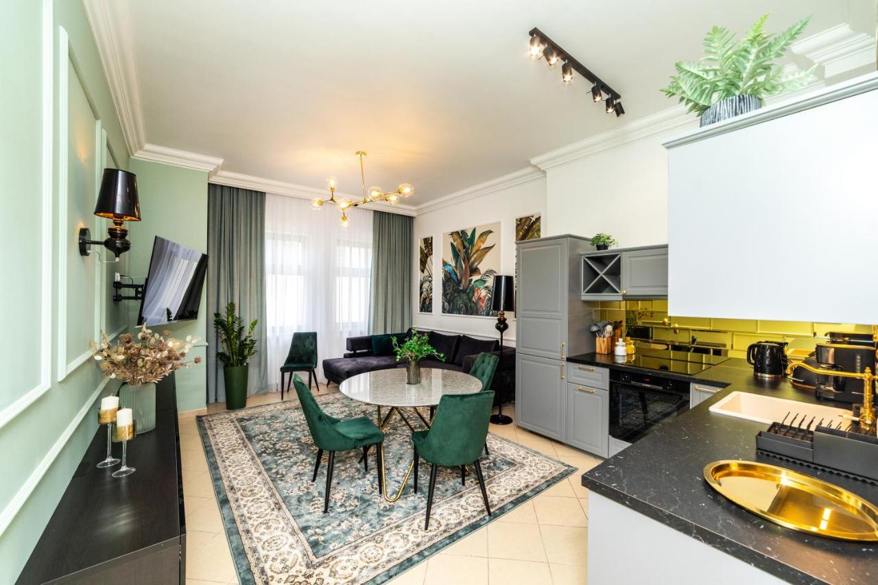 Apartment Trzy Gracje - Monte Cassino By Oneapartments