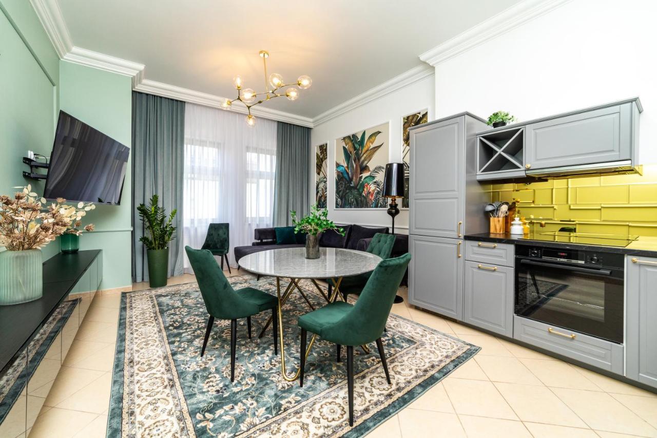 Trzy Gracje - Monte Cassino By Oneapartments *