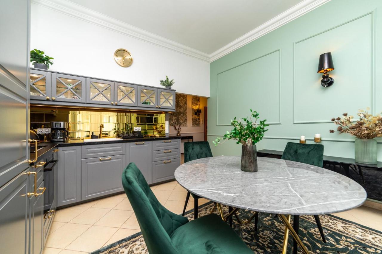 Apartment Trzy Gracje - Monte Cassino By Oneapartments